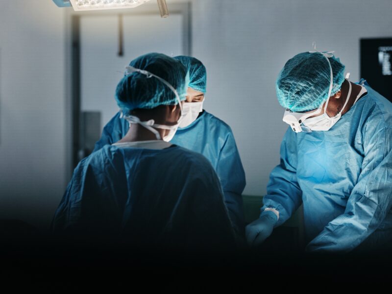 Surgeon,Team,,People,And,Operating,Room,At,Hospital,In,Scrubs,