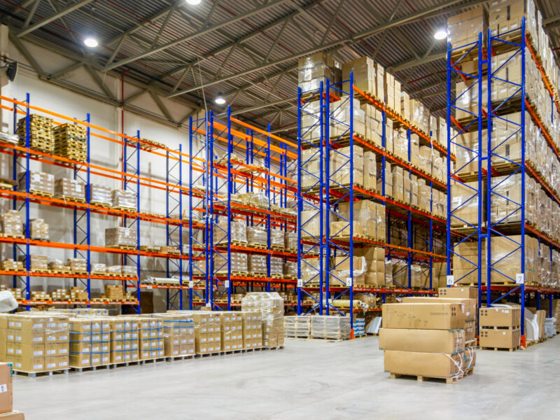 Interior,Of,A,Modern,Warehouse,Storage,Of,Retail,Shop,With